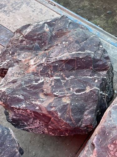 Камни для ландшафтного дизайна красно-фиолетовые 10-60 килограмм купить в Ишиме