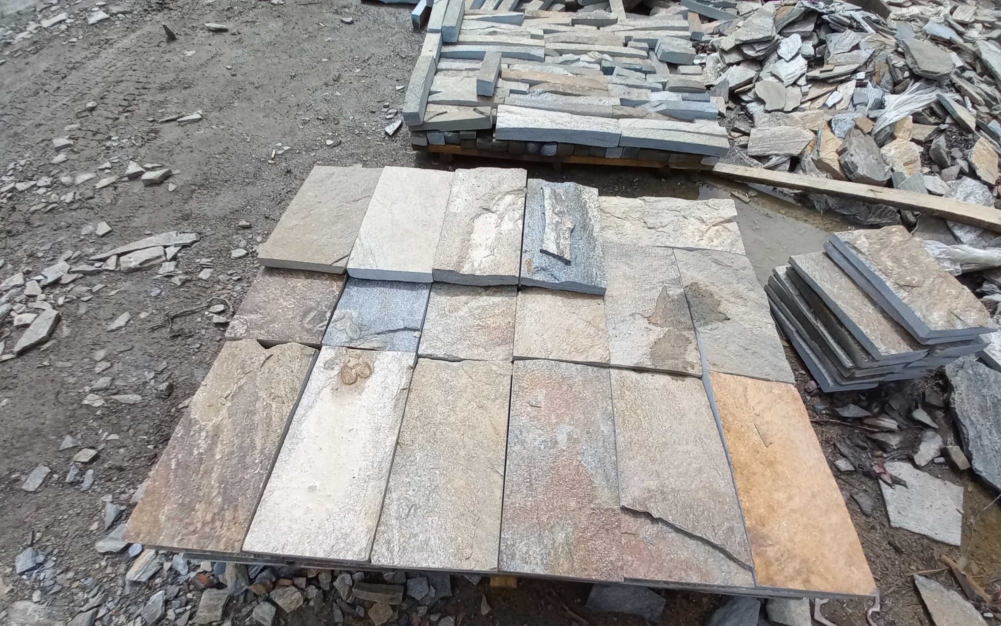 Плитка пилёная златолит Уральский для фасада купить в Ишиме