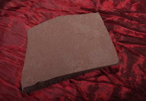 Плитняк лемезит бордовый для цоколя 1,5-2 см купить в Ишиме