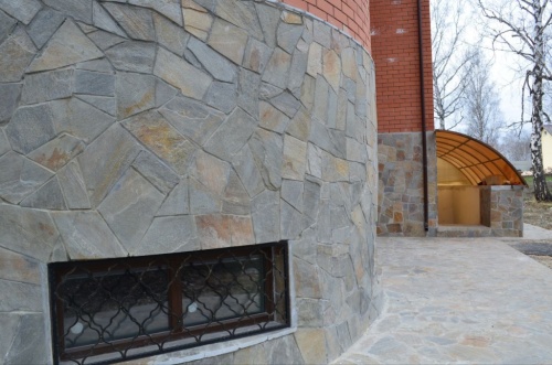 Плитняк златолит Уральский для цоколя, отмостки купить в Ишиме